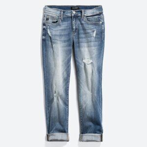 Judy Blue • Distressed Boyfriend Jeans